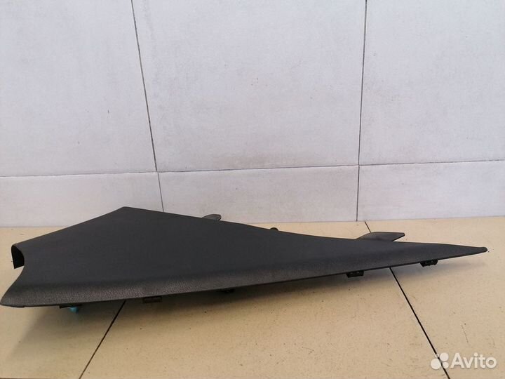 Обшивка стойки Solaris 2010-2017