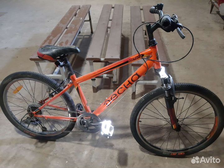 Велосипед десна метеор