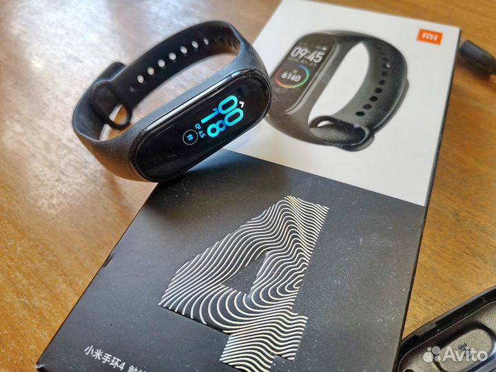 Смарт-браслет Xiaomi Mi Band 4