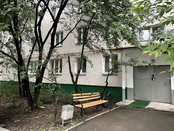 Комната 16,3 м² в 3-к., 1/9 эт.