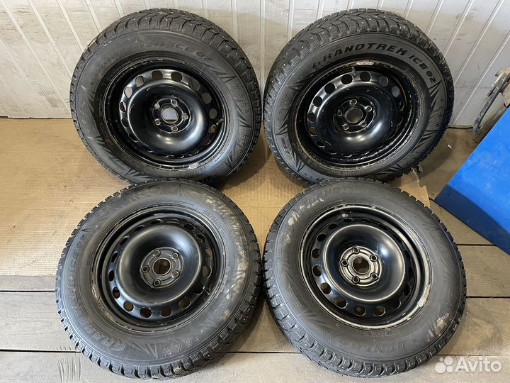 Зимние колеса Tiguan, Yeti R16, 5/112. 215/65/16