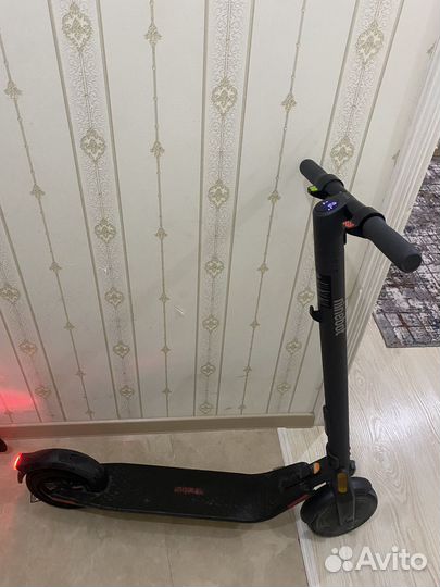 Электросамокат ninebot