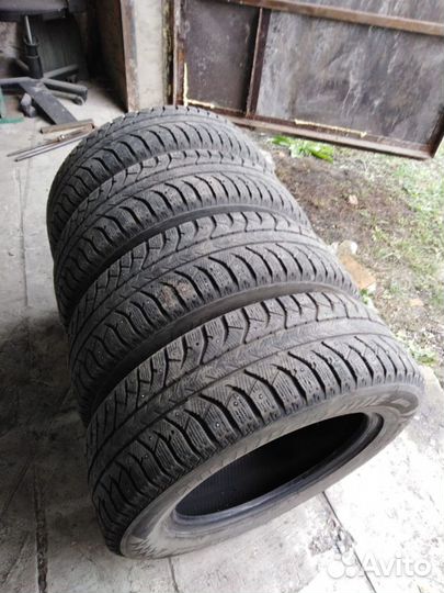 Bridgestone Blizzak Ice 225/65 R17