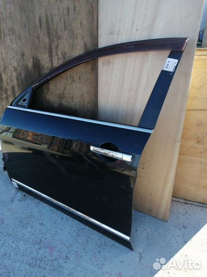 Дверь передняя левая Nissan Bluebird Sylphy G11