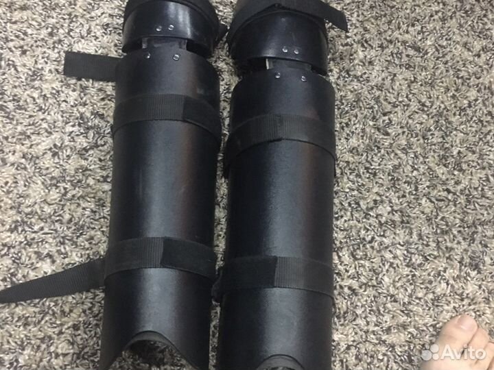 Наколенники