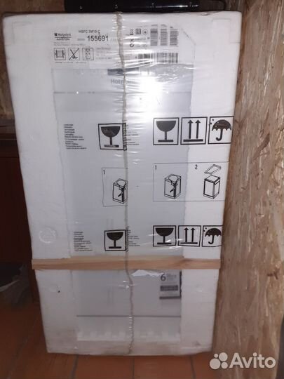 Продаю посудомойку Hotpoint-Ariston hsfc 3M19 C