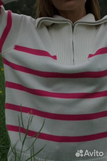 Вязаный свитер