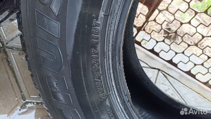 Bridgestone Ice Cruiser 7000 265/65 R17
