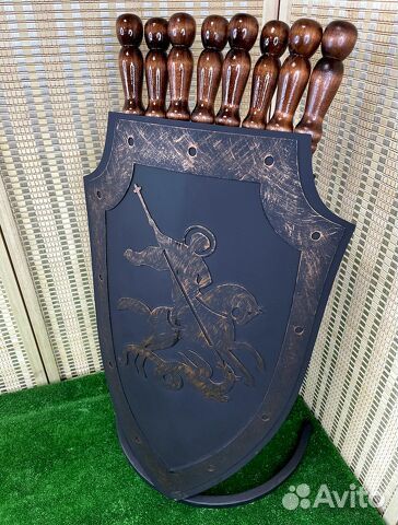 Подставка под шампуры Щит