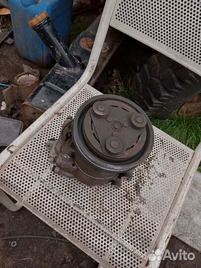 Компрессор кондиционера KIA spectra