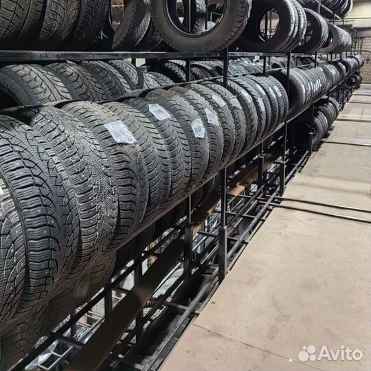 Bridgestone Blizzak Revo GZ 215/65 R16 98Q