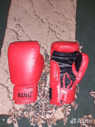 Боксёрские перчатки