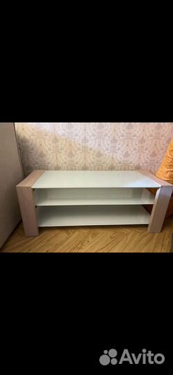 Столик под тв