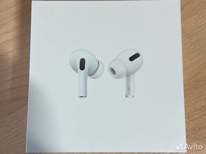 Apple Airpods Pro (1 поколение): кейс + правый