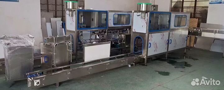 Линия розлива воды в 19.0л бутыли. Новая