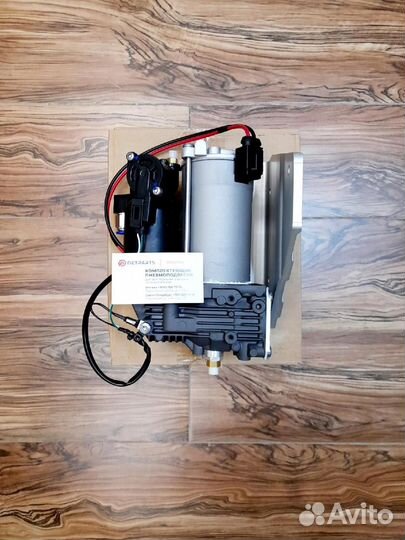 Компрессор подвески Рендж Ровер Д3 AMK