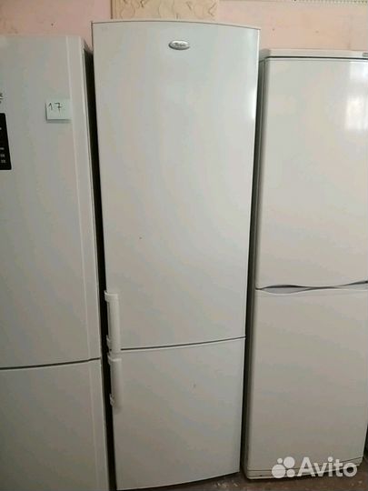 Холодильник Whirlpool 2М