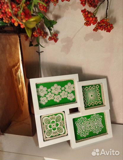 Декоративная рамка с элементами кружева, декор