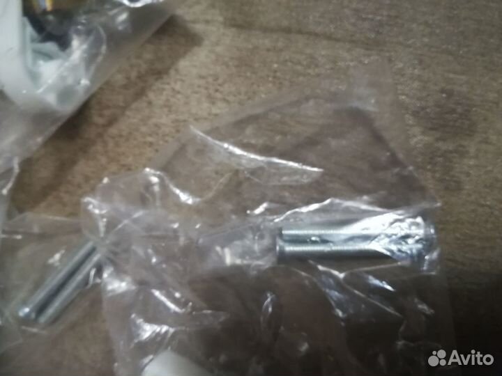 Ручка на пластиковое окно