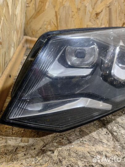 Фара Левая Ксенон Фольксваген Туарег NF в сборе
