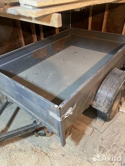 Автомобильный прицеп одноосный