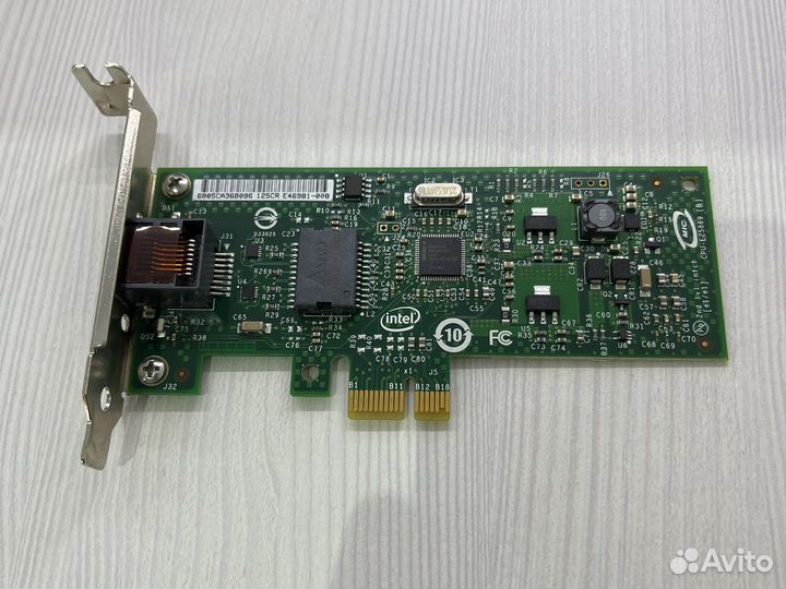 Сетевая карта Intel 893647