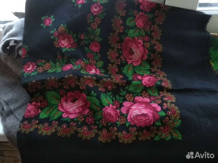 Платки шали,шерсть