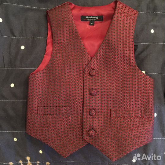 Брюки, жилет и рубашка на мальчика 98 размер