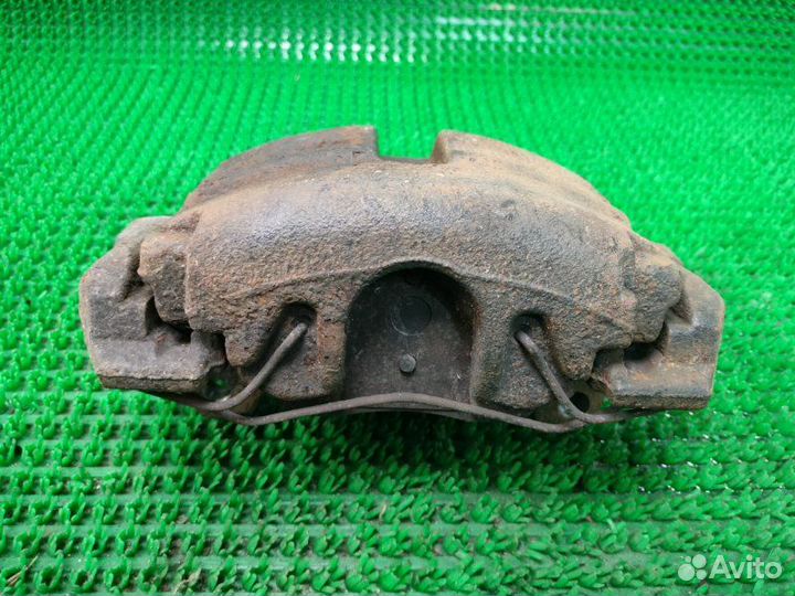 Суппорт передний левый Volkswagen Golf Plus 5 caxa