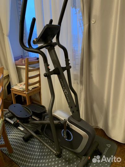 Эллиптический тренажер