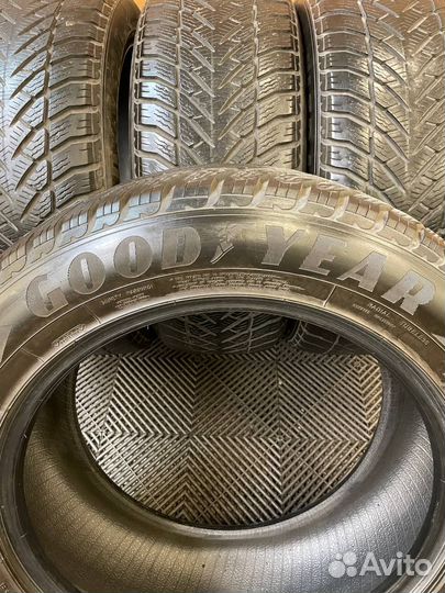 Goodyear UltraGrip SUV+ 255/55 R19