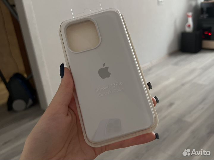 Чехол на iPhone 13 pro