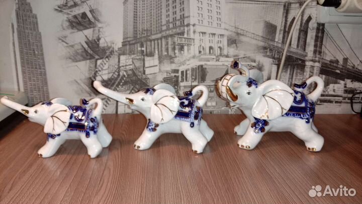 Статуэтки Семья слонов