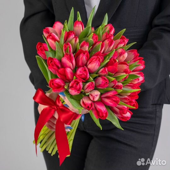 Букет 51 Красный Тюльпан