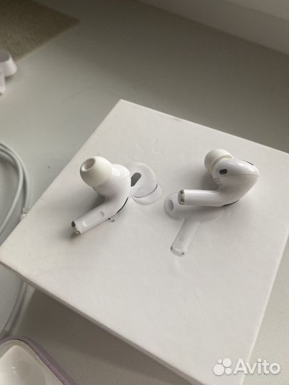 Беспроводные наушники apple airpods pro