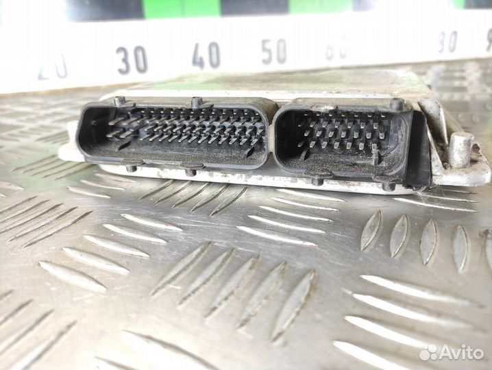 Блок управления двигателем Volkswagen Golf 3