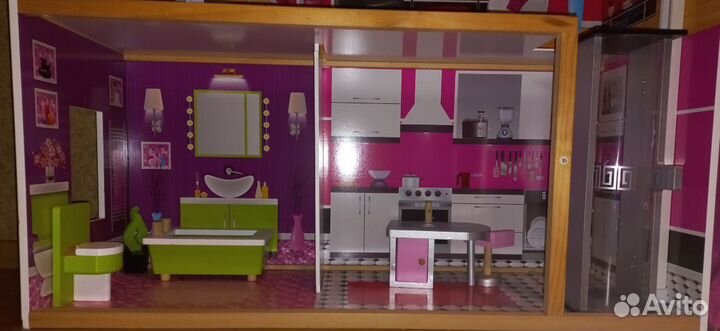 Домик кукольный розовый