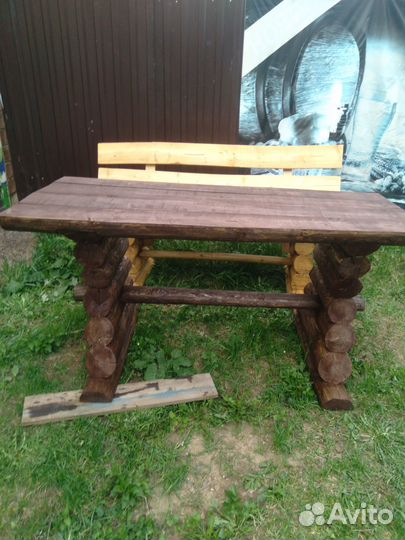 Садовая мебель из кругляка