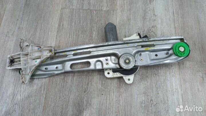 Стеклоподъемник задний левый Opel Vectra C