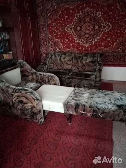 Диван и 2 кресла