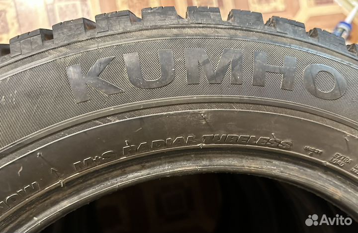Kumho WinterCraft SUV Ice WS31 215/60 R17 100T