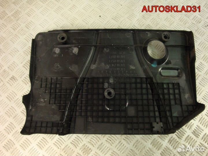 Декоративная крышка двигателя Mazda 3 BK 2,0