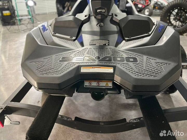 Sea-Doo Spark Trixx 3-Up Rotax 900, 2023