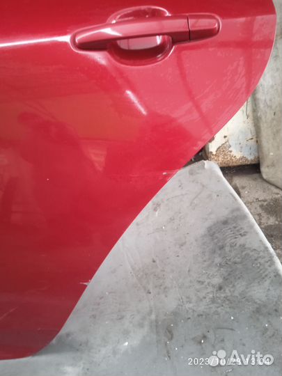 Дверь задняя левая Тойота 150