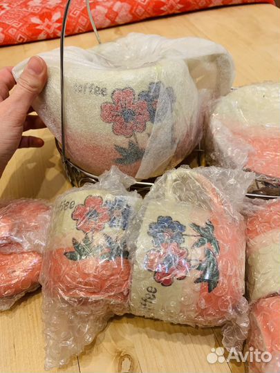 Сервиз, набор чайник с чашками и блюдцами