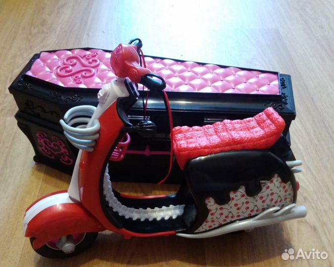 Скутер, байк Гулии Йелпс Monster High