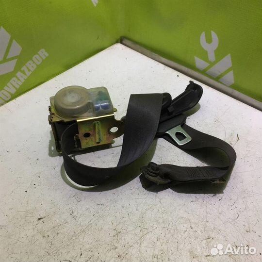 Ремень безопасности Тойота Королла Е100