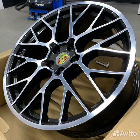 Диски на Porsche Macan Порше Макан R21