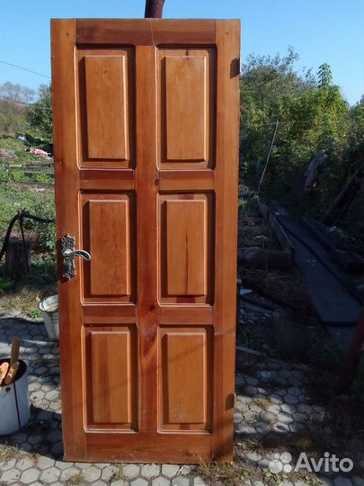 Дверь деревянная бу