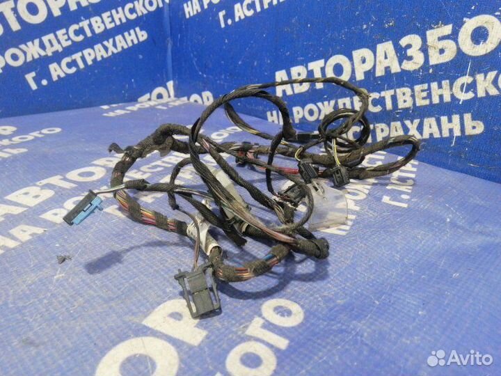 Проводка двери Volkswagen Touareg внедорожник AXQ